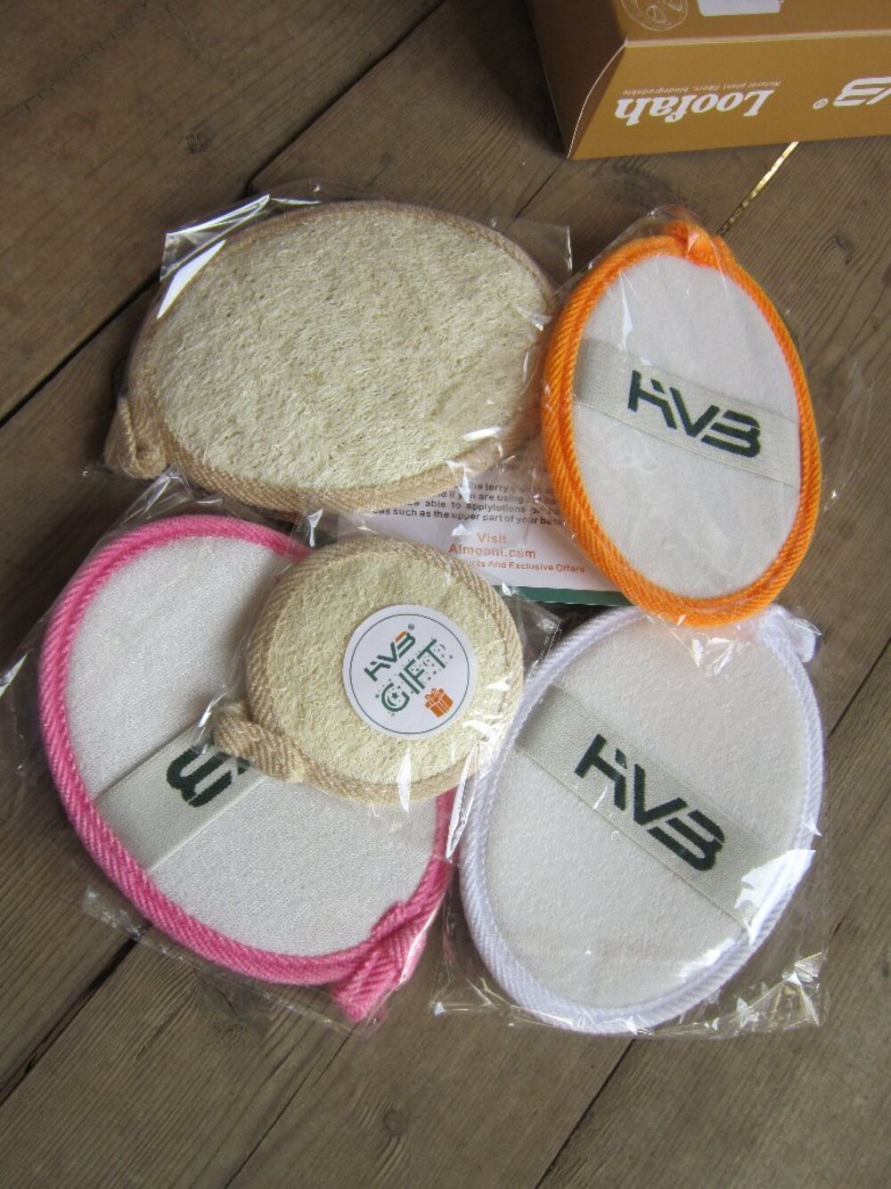 Loofah Mitt Body Scrubber Lot of 4 Plus Bonus Tiny Loofah Set